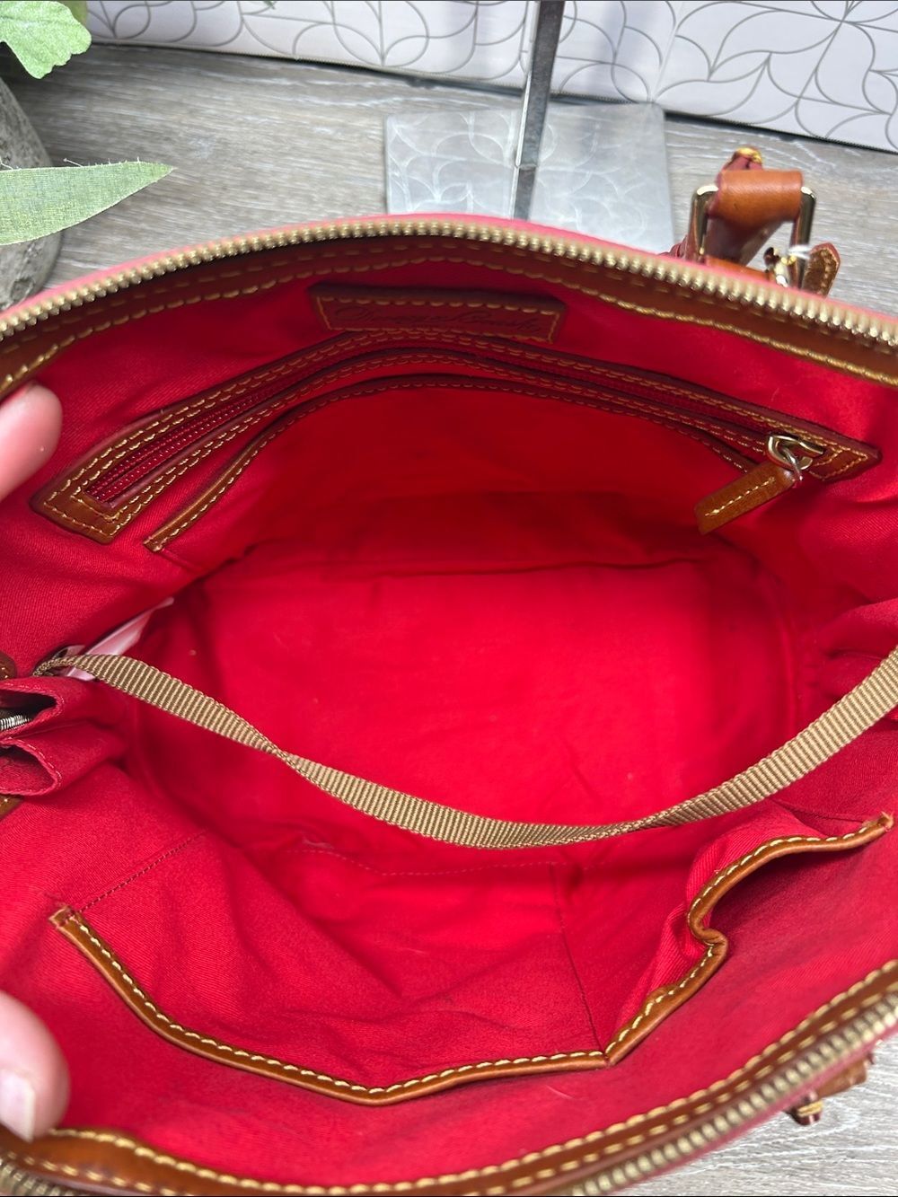 7144 Dooney & Bourke Boston Red Sox dome satchel 268887144 - Picture 4 of 14